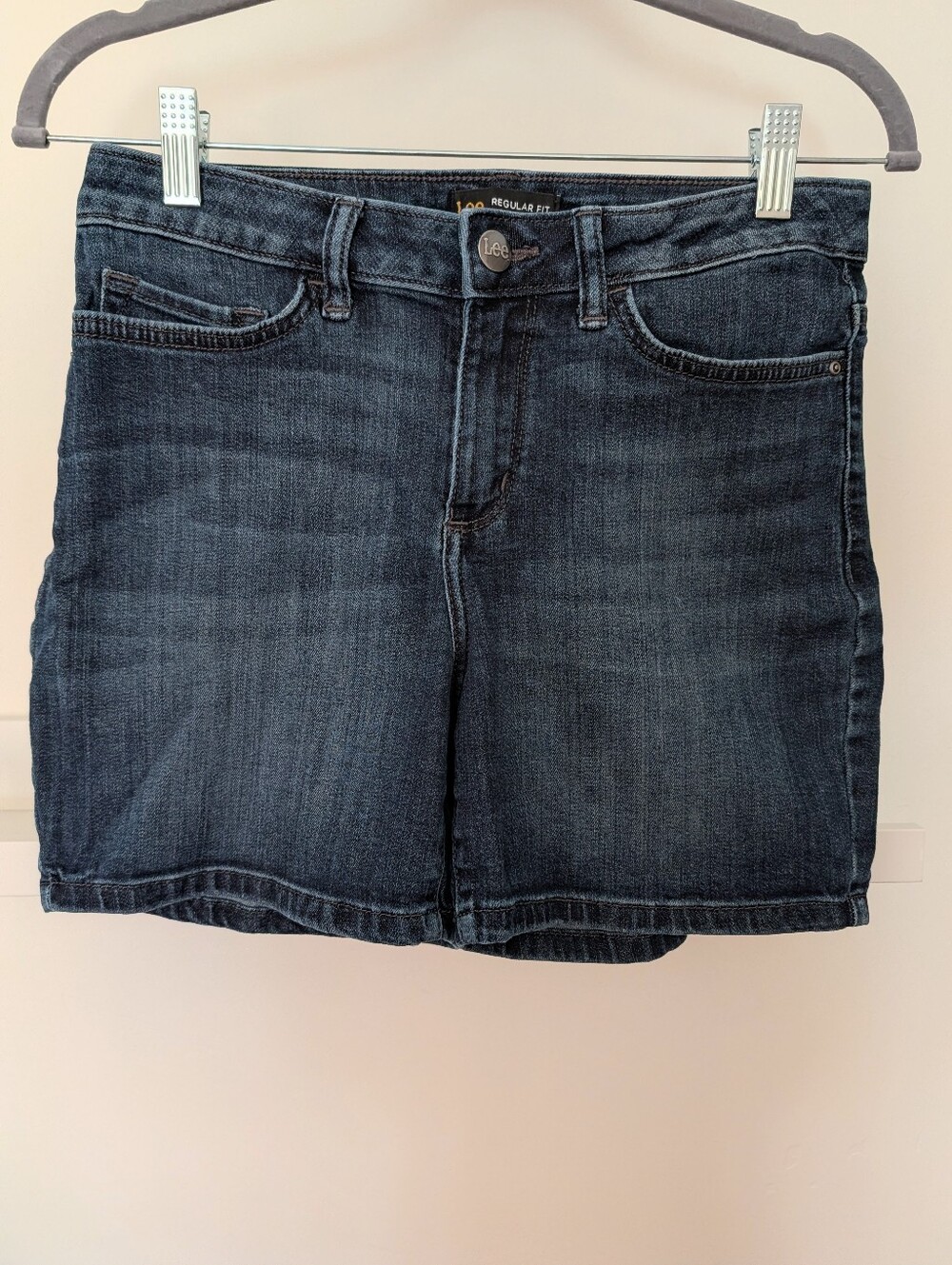Lee Regular Fit Mid-Rise Women's Blue Denim Shorts Size 6 Stretch Classic